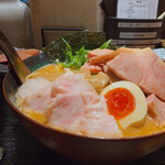 神楽 海老で鯛を釣る麺堂 - 