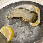 Emit Fish Bar Oyster And Grill - 