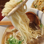 Ramen Hachi Bankan - 麺もスープも懐かしい