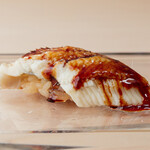 鮨 とびこめ - 料理写真:煮穴子