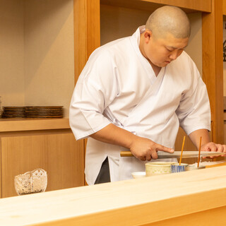 鮮度と職人技が織りなす究極の鮨
