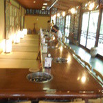 嵯峨野 - テーブル席はこちら