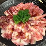 炭火焼肉 やまもと - 上ロース（1570円）、上カルビ（1570円）、上バラ（1470円）、ハラミ（1050円）
