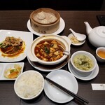 茶薫小籠包飯店 - 途中・全体図。