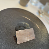 ベージュ アラン・デュカス 東京 - 