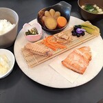 カフェレストラン EAT-Dining - 