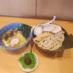 次念序 - 特製つけ麺に生七味