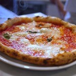 ピッツェリアGG - 本格的薪窯ナポリピッツァイタリアン
NAPOLIと同じ味・価格・スタイルで！
ピッツェリア ジージー(Pizzeria GG)
鎌倉市由比ガ浜2-9-62 0467-33-5286