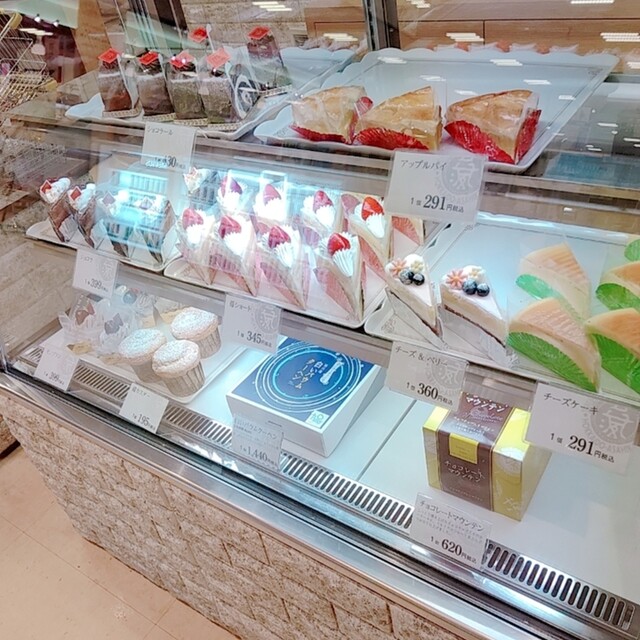 ザ・さんくろうど ダイイチ旭町店（The Sun蔵人） - 近文（洋菓子）の写真