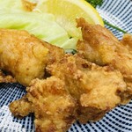 鳥料理 藤よし LINKS UMEDA店 - 若鶏のジューシー唐揚。