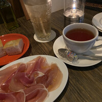 grigio la tavola -  grigio la tavola -