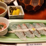 Hanano Ie - 鯛腸の塩辛と　あおさ入りゴマだれで頂く鯛刺身　