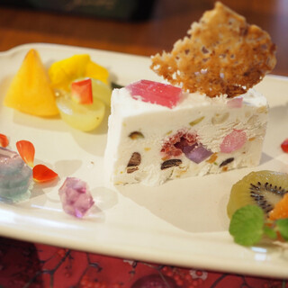 ハラペコラボ ミュージアムショップ&カフェ_0