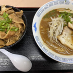 Chuukasoba Kadoya - バラ肉丼定食850円