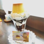 プディング マルヤマ - コーヒーゼリーパフェ　かっちり(￥1180)。こちらのプリンパフェを食べてみたかったんよ！