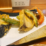 丹想庵　健次郎 - 野菜の天ぷら(なす、オクラ 、ワラサ、ゴーヤ、ブロッコリー、パプリカ、しいたけ)