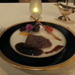 メインダイニング シーホース - 松阪牛の網焼き・黒大蒜と茸のソース