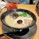 元祖博多中洲屋台ラーメン 一竜 - 辛味噌を溶いていただきます