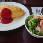 クレール - オムライスはサラダ付