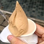 ジェラテリア・イル・ブリガンテ - ピエモンテ産ヘーゼルナッツとLAVAZZAのエスプレッソ（1200円）