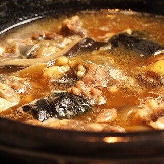 明治創業の伝統と技術を受け継がれた【浜名湖すっぽん】