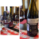 ビストロ デ トロワ - ◯赤ワイングラス¥550
      …フランスのドメーヌのワインだそう。
      フレッシュな果実味と柔らかなタンニンが心地よく
      飲みやすくて美味しいフランスワインです♪(o^^o)