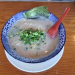 208166095 - 豚骨ラーメン(肉無し)。