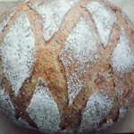 パン アトリエ　クレッセント  - おなばけ小麦の全粒粉ブール