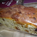 オイモカフェ - テイクアウトしたパウンドケーキ