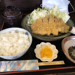 お食事処 陣屋 - 