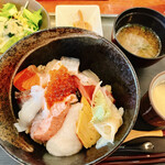 Sushi Dainingu Umami - 海鮮丼✨
