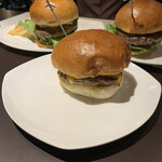 ダグズ・バーガー 宮古島本店 - 