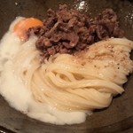 踊るうどん - 肉温玉ぶっかけ♪