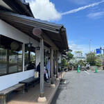 別館山田 - 入店待ち　11時ちょうど　あと15分で開店　開店直前は30人くらいでごった返していました