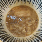 煮干ソバと米 今日の1番 - 最後はニボニボスープに豚バラチャーシューでガッツリ