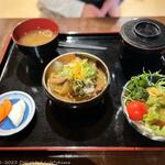 Shouwa Retorona Onsen Sentou Tamagawa Onsen - もつ煮定食