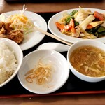 唐朝 - 八宝菜定食　980円