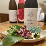 Katsuichi - 砂ずり刺し
      
      新鮮な砂ずりを炙って旨みを閉じ込めてます！！