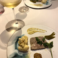 Vintage with Restaurant - 