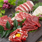Assortment of 6 types of horse sashimi