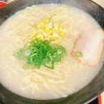 餃子の王将 - 日替わりランチ火曜日
            コーン白湯ラーメン大盛りスープ多め