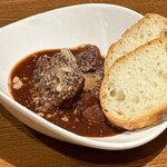 Piano - 牛ほほ肉の赤ワイン煮込み