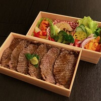 □テイクアウト 黒毛和牛　高級焼肉重