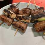 豚足のかどや - タン　600円