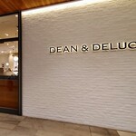 DEAN & DELUCA CAFE - 