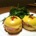 エッグベネディクト