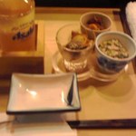 めぐみ寿司 - お通しと日本酒浦霞一合