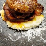 八重洲 steak & seafood 鉄板焼き 一心 - A5黒毛和牛ハンバーグ・牛肉赤ワイン煮込み