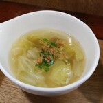 キッチン ブルー グローブ - キャベツスープのアップ