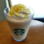 Sutabakku Su Kohi - 瀬戸内レモンケーキプラペチーノ